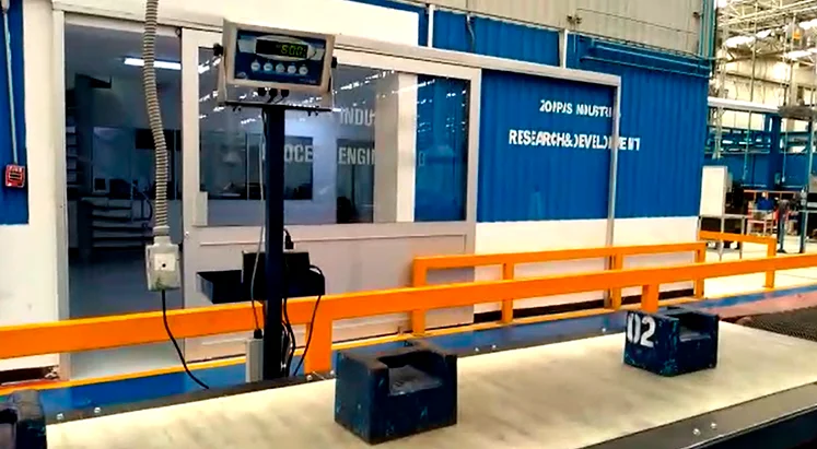 Báscula para pesaje de ejes (doble eje) con capacidad de 30t, utilizado para verificar y pesar el producto terminado que tiene que ser sometido a regulaciones como SOLAS, SE, etc.