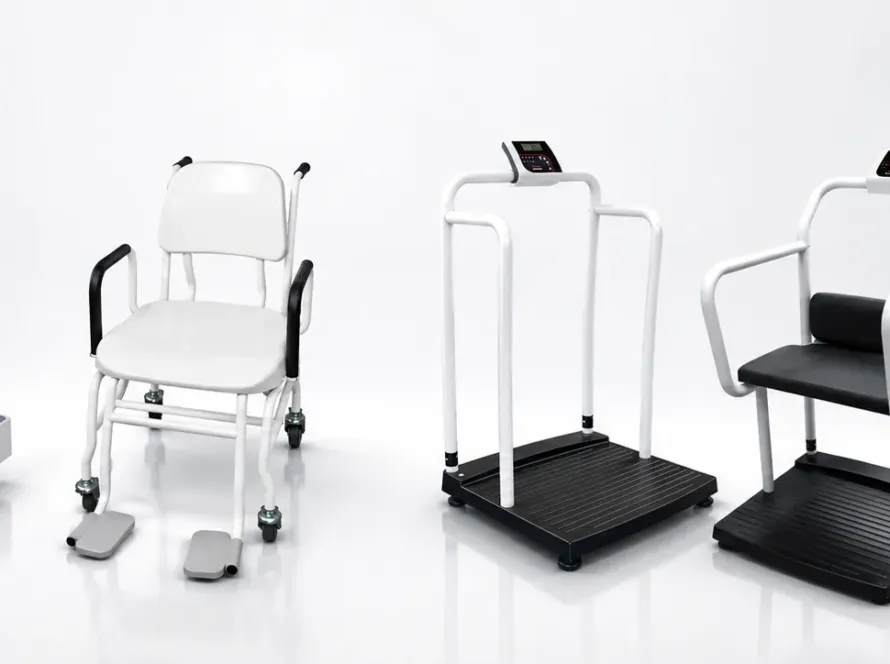 Tipos diferentes de básculas médicas blancas